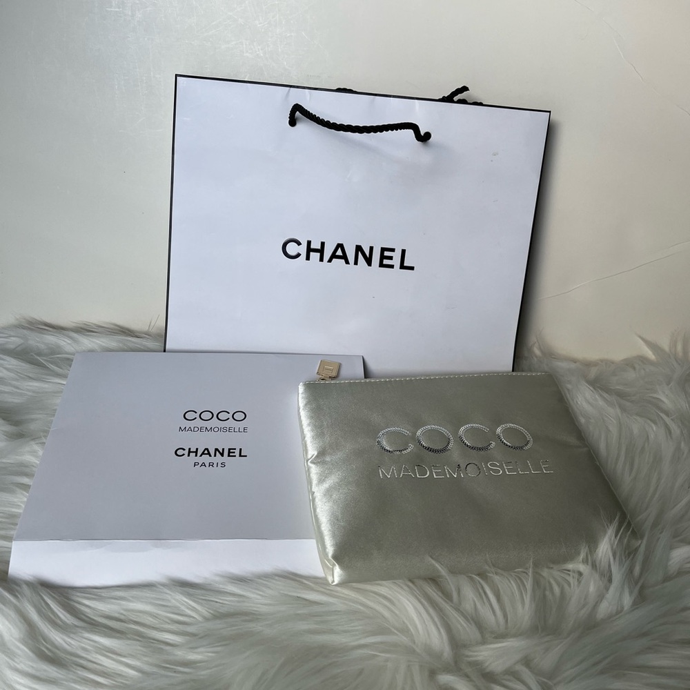 CHANEL Silver Coco Mademoiselle Clutch